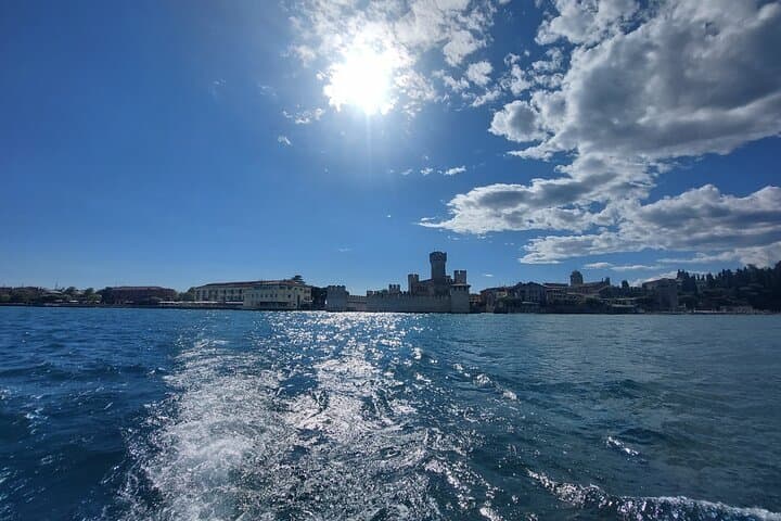 Private Boat Tour and Wine Tasting in Lazise