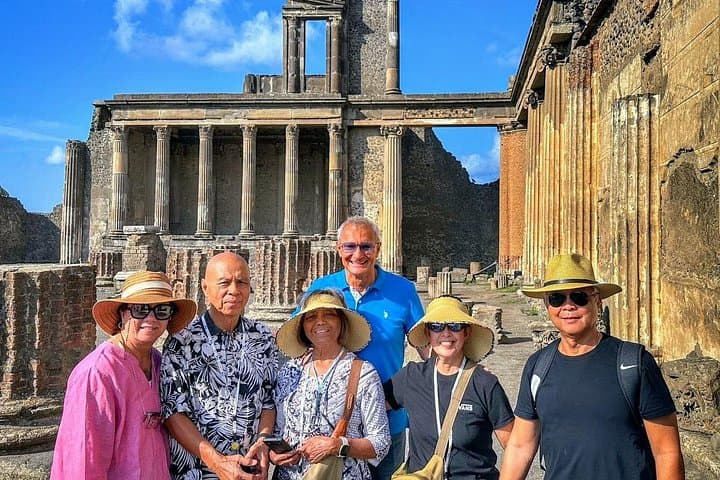 Pompeii private tour from Naples. The best choice for cruisers
