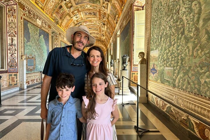 Family Friendly Private Vatican Tour and Sistine Chapel