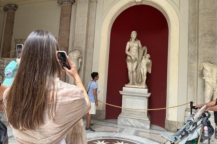 Skip-the-line Private: Vatican Museums, Sistine Chapel&St Peter's