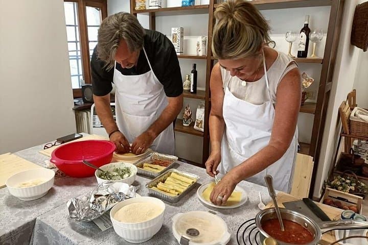 Lasagna & Cannelloni Class in Assisi’s Home-Style Cooking School