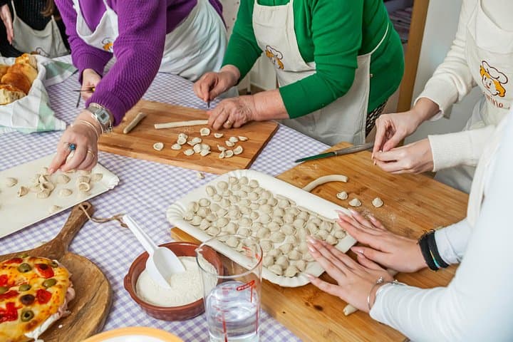 Bari Walking Tour & Traditional Cooking Class with Wine