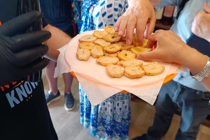 Alberobello & Villages : Guided Tour + Brunch & Oil Tasting