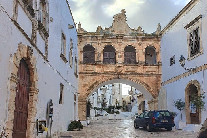 Alberobello & Villages : Guided Tour + Brunch & Oil Tasting