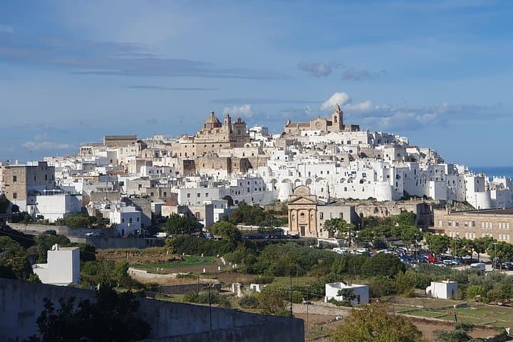 Alberobello & Villages : Guided Tour + Brunch & Oil Tasting