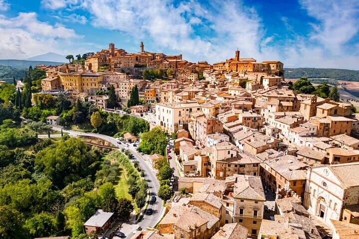 Rome: Tuscany & Montepulciano Day Trip with Lunch & Wine Tasting