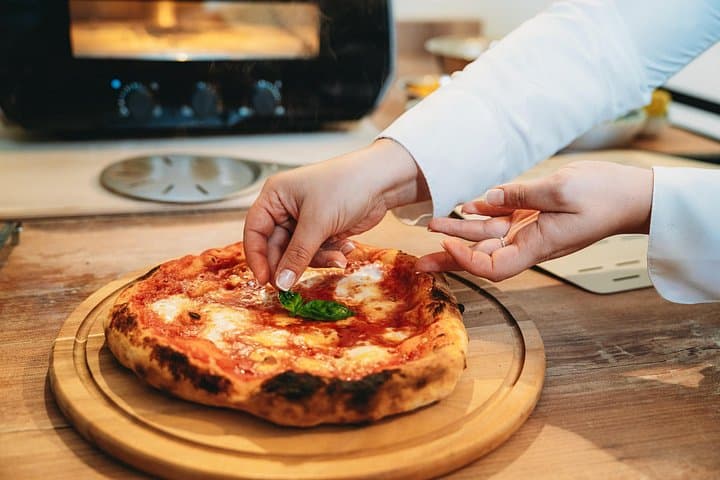 Florence Pizza and Gelato Cooking Class: Small Group Experience