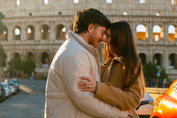 Rome: 1-Hour Private Photo Shoot for Family, Couples or Solo