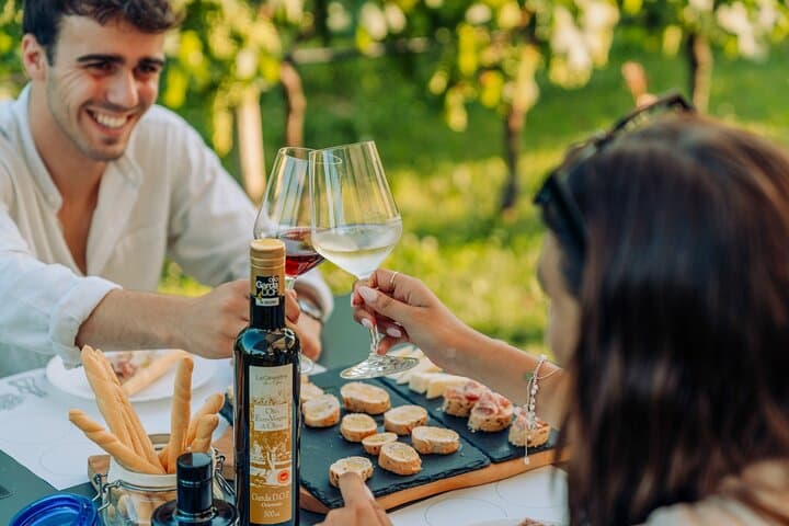 E-Bike Tour and Wine Tasting in Lazise