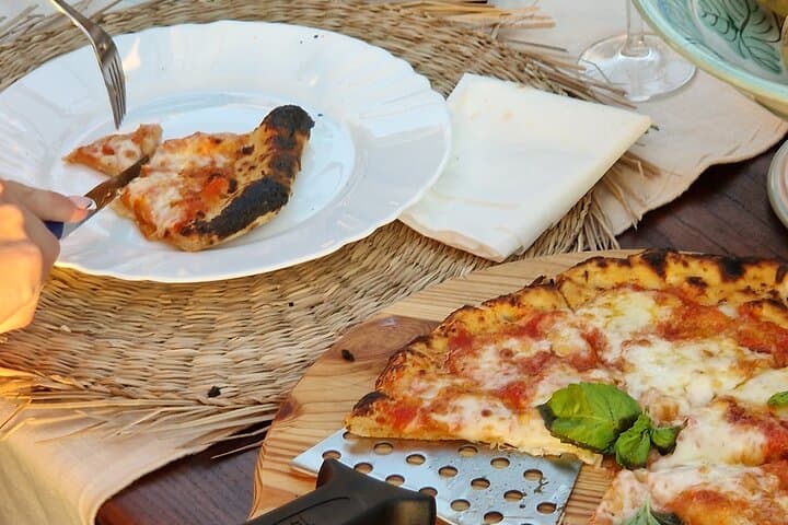 Sorrento: Pizza Making Class & Dinner with Seaview