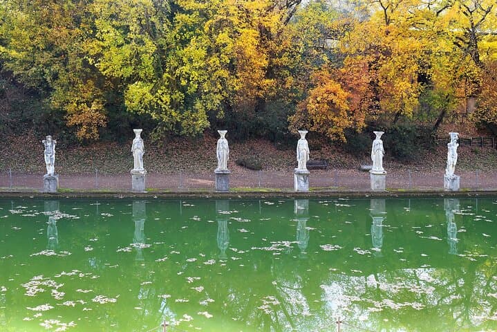 Rome to Villa Adriana Private Day Trip by Train with Tickets