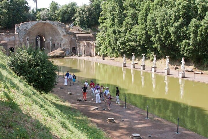 Rome to Villa Adriana Private Day Trip by Train with Tickets