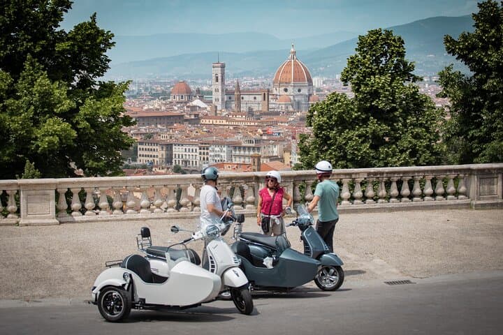 Private Vespa Sidecar Tour of Florence with Panoramic Views