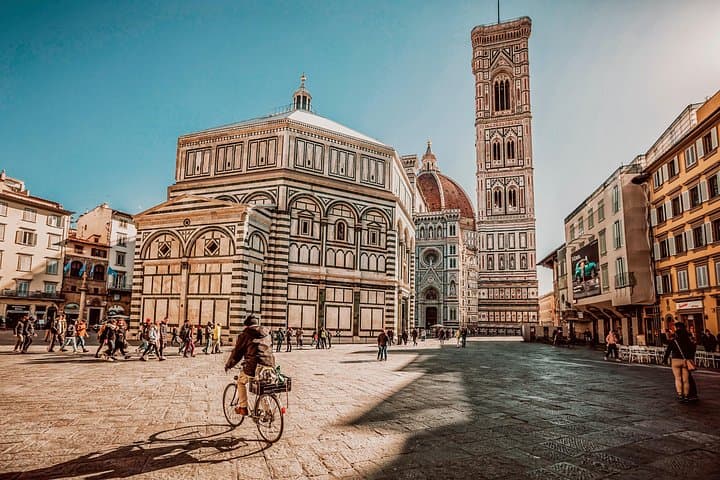 Private Transfer from Venice to Florence, 2h of sightseeing