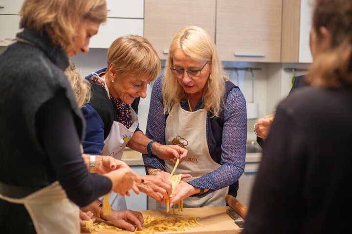 Pasta and Tiramisu Cooking Class in Tuscany near Siena