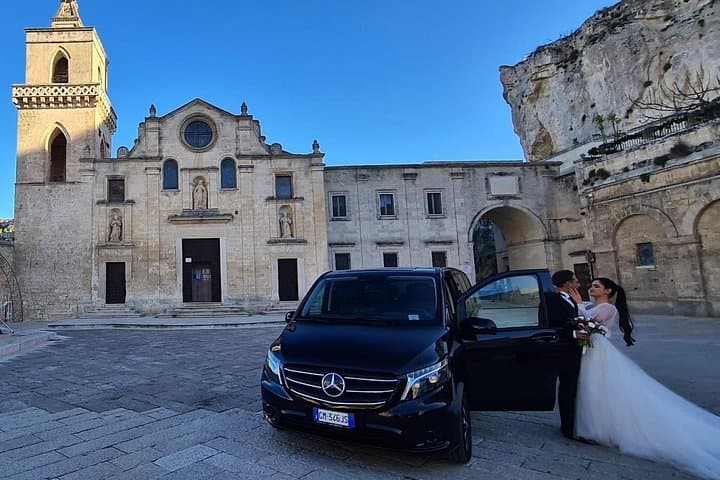 Private transfer to and from Matera to Bari