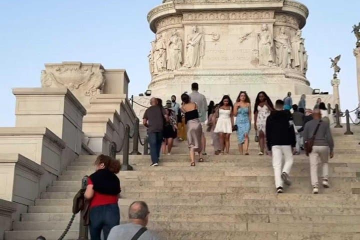 3 Hours Private Rome City Tour by Van with Hotel Pickup
