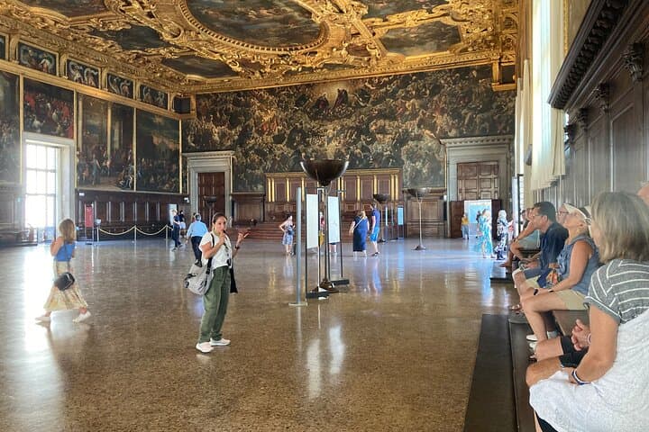 Semi-Private Doge’s Palace Evening Tour - Group of Max 6 People