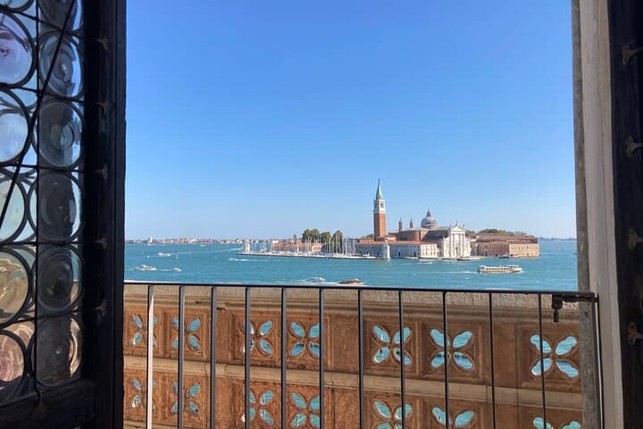 Semi-Private Doge’s Palace Evening Tour - Group of Max 6 People