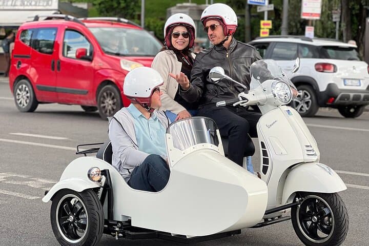 Private Vespa Sidecar Tour of Florence with Panoramic Views