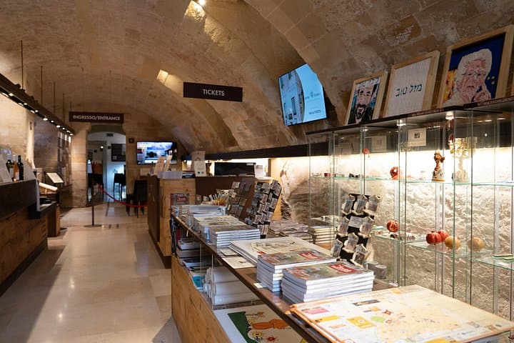 Jewish Museum and Ancient Jewish District - Private guided tour