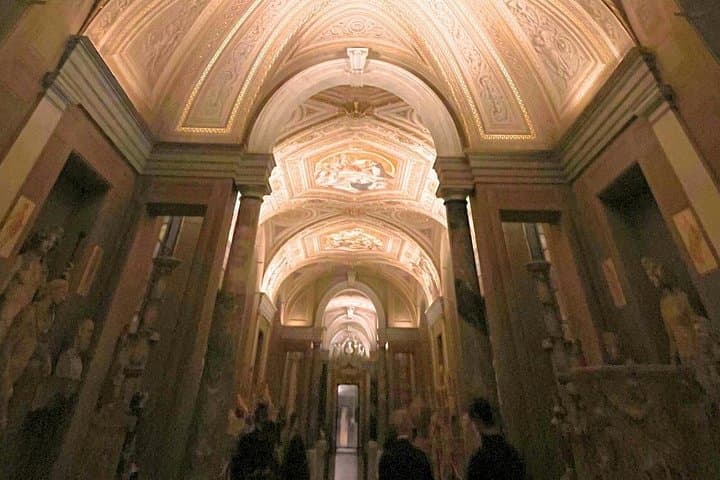 Vatican Museums & Sistine Chapel with Guide - PRIVATE/GROUP TOUR