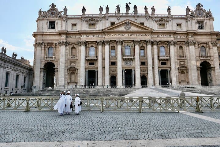 Rome Fast Track Entry St Peter Basilica Grottoes and Square