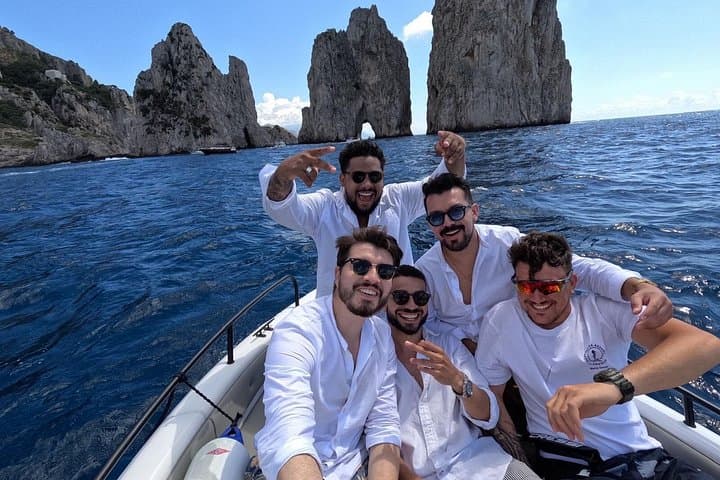 Capri Half-Day Private Boat Tour from Sorrento-Explorer 20ft Boat