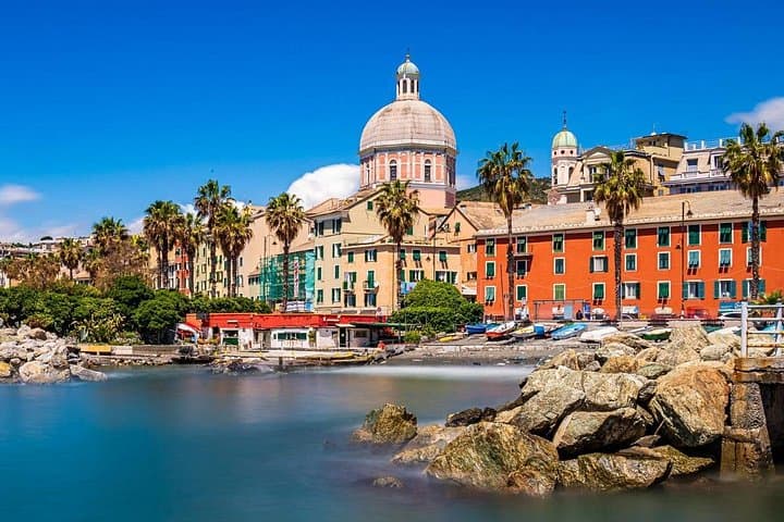 Explore Genova in 120 minutes with a Local