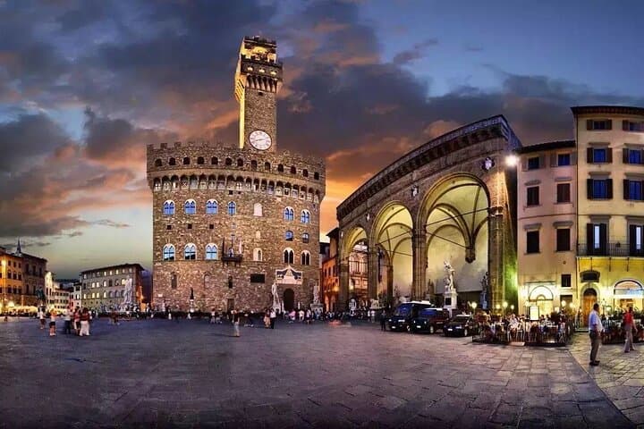 Golf Cart Tour Discover "Florence by Night"