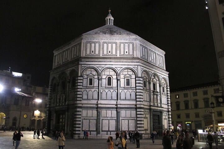 Golf Cart Tour Discover "Florence by Night"