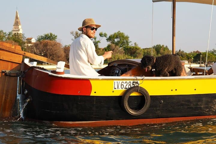 Traditional Bragozzo Boat Tour to Murano, Burano & Torcello