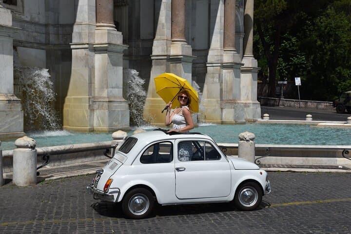 Fiat 500 Vintage Private Experience, with a local photographer