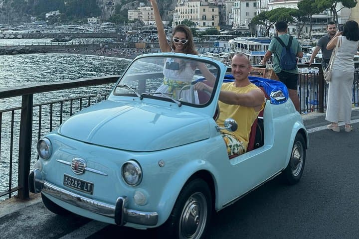 Amalfi Private Photo Tour on Board a Fiat 500 Vintage