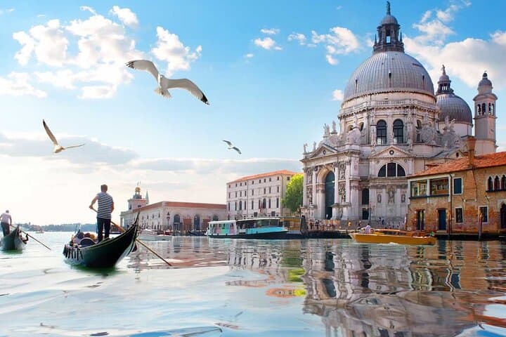 From Florence to Venice Private Tour Lunch Included
