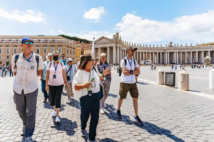 St. Peter's Basilica, Square and Papal Grottoes Guided Tour