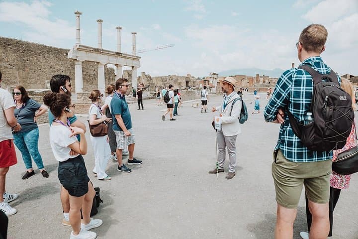 Pompeii and Herculaneum Small Group Tour with an Archaeologist