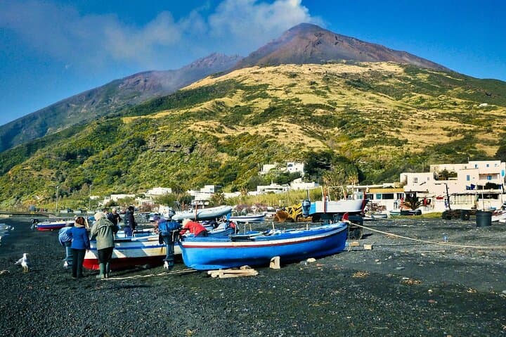 Vibo Marina Mini Cruise to Aeolian Islands Lipari