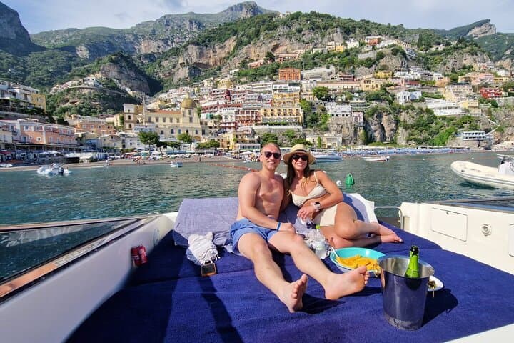 Private Capri & Positano Yacht Tour from Sorrento-Positano-Capri