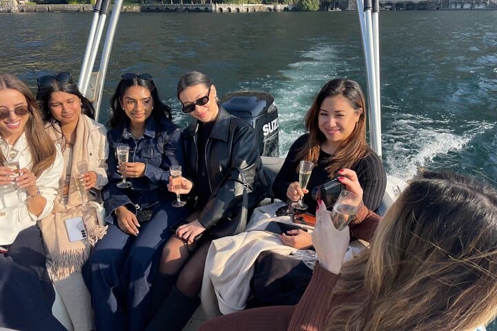 Shared Mini Tour 2 hours on Lake Como, Aperitif and Discoveries