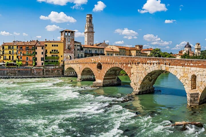 Private Tour of Verona and Lake Garda from Milan with Free Photos
