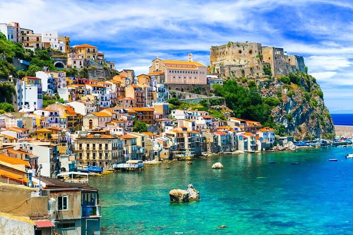 Cruise-Friendly Taormina and Castelmola Tour from Messina Port