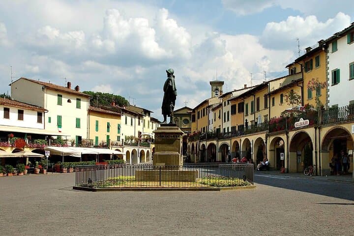 Private Tour: Chianti Winery, Montefioralle, and Greve in Chianti