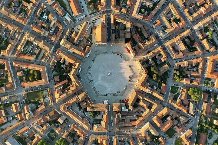 Udine Walking Tour with Audio and Written Guide by a Local