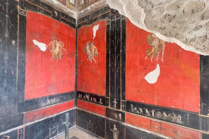 Pompeii Skip-the-Line Entry Small Group Guided Tour