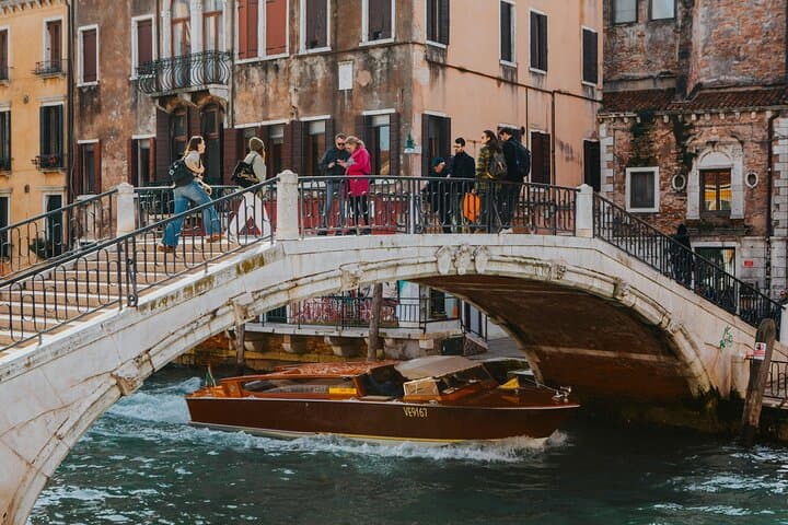 Small-Group Gondola Experience in the Venice Grand Canal