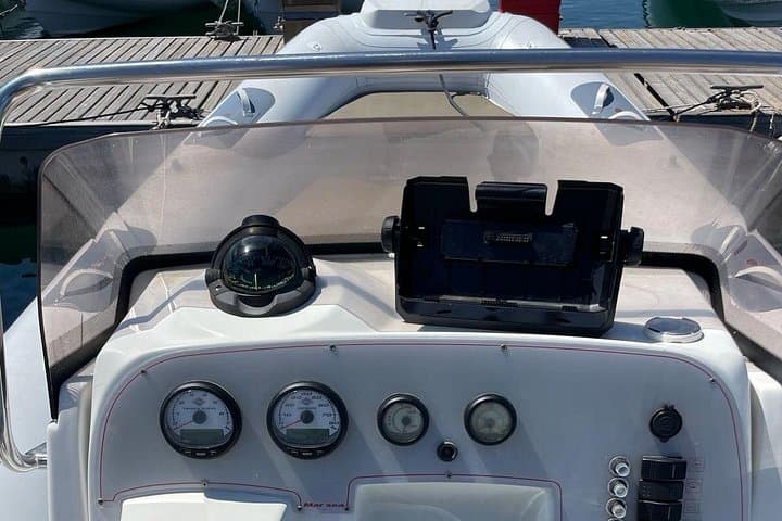 Boat excursion from Marina Piccola Cagliari with aperitif