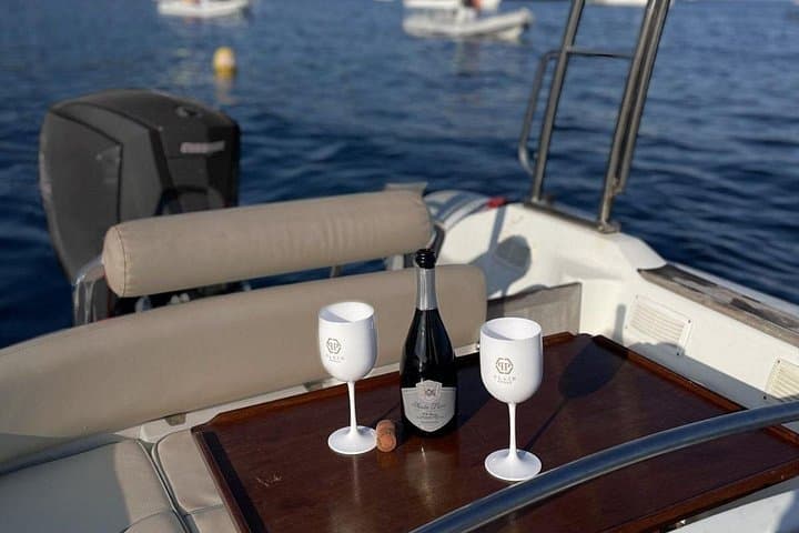 Boat excursion from Marina Piccola Cagliari with aperitif
