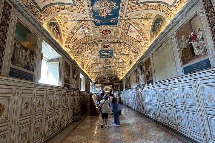 Skip-The-Line:Vatican Museums, Sistine Chapel & Basilica Optional
