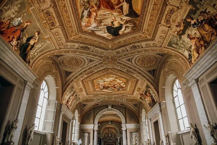 Vatican city: St. Peter's Basilica Priority Entry, Audio Guide